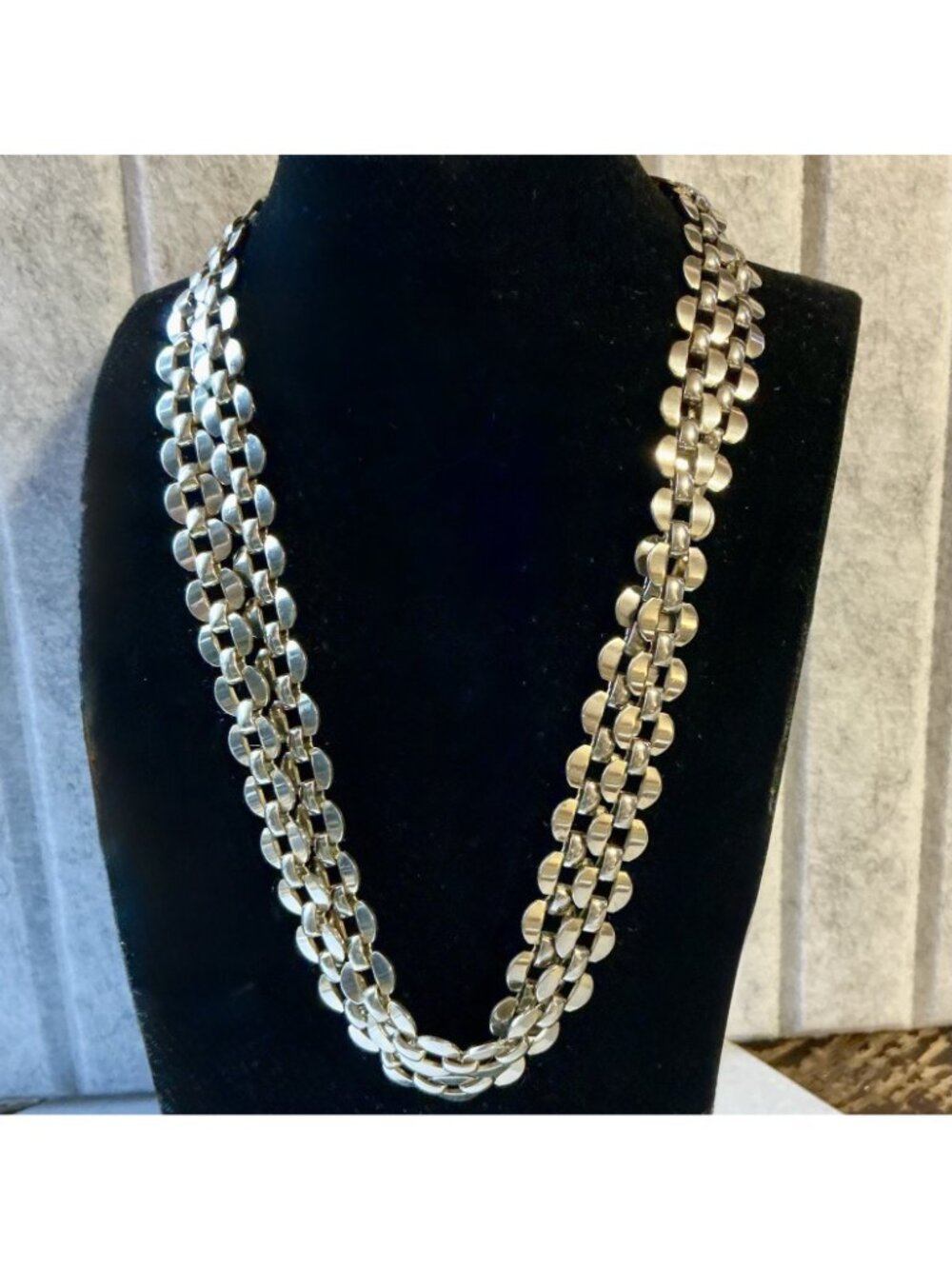 Vintage Chunky Tara Fifth Ave Choker Goldtone Stylized Box Chain Necklace 1960s